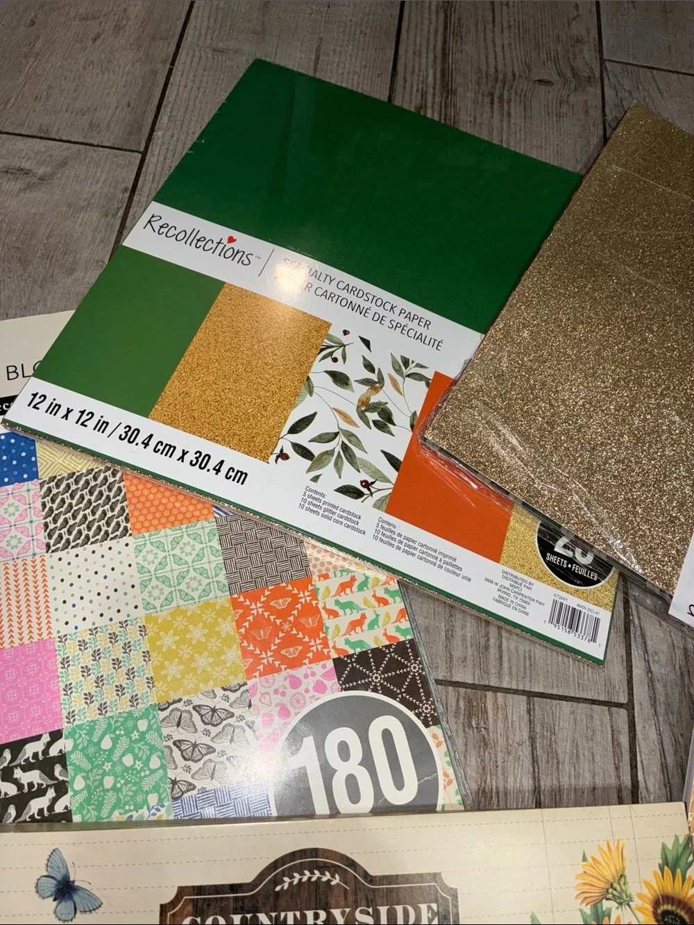 Recollections Green and Gold Cardstock & Patterned Paper Pack